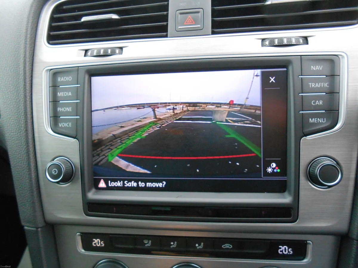 Volkswagen Golf 1.2 Comfort petrol Auto, 2016 - Image 3