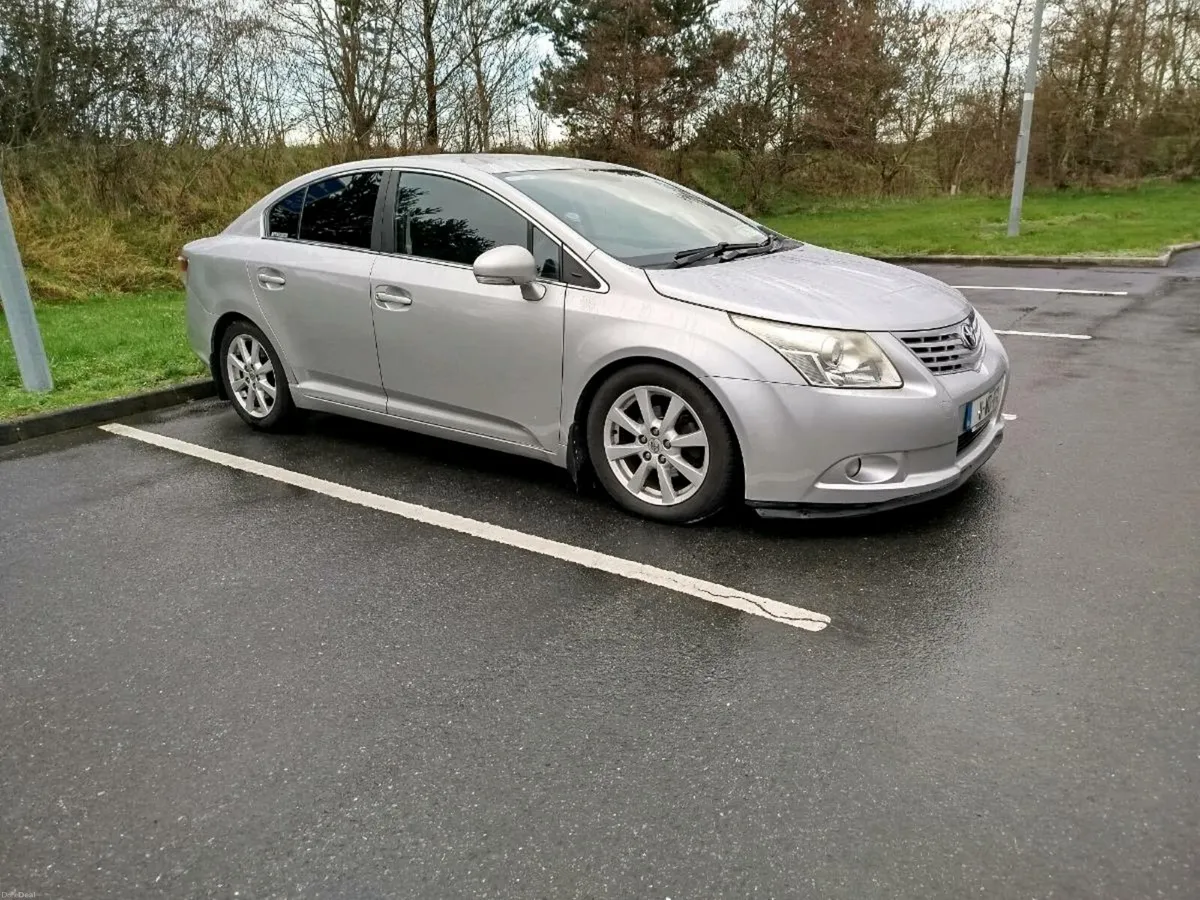 2011 Toyota Avensis D4D - Image 1