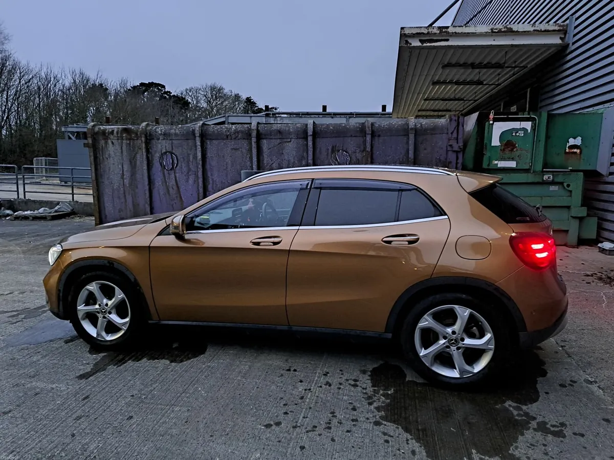 Mercedes-Benz GLA 2017 - Image 1