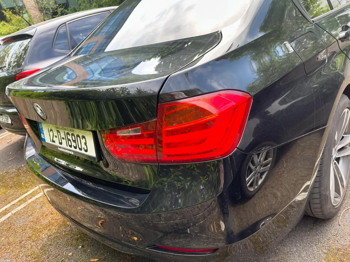 BMW 320D - Image 2