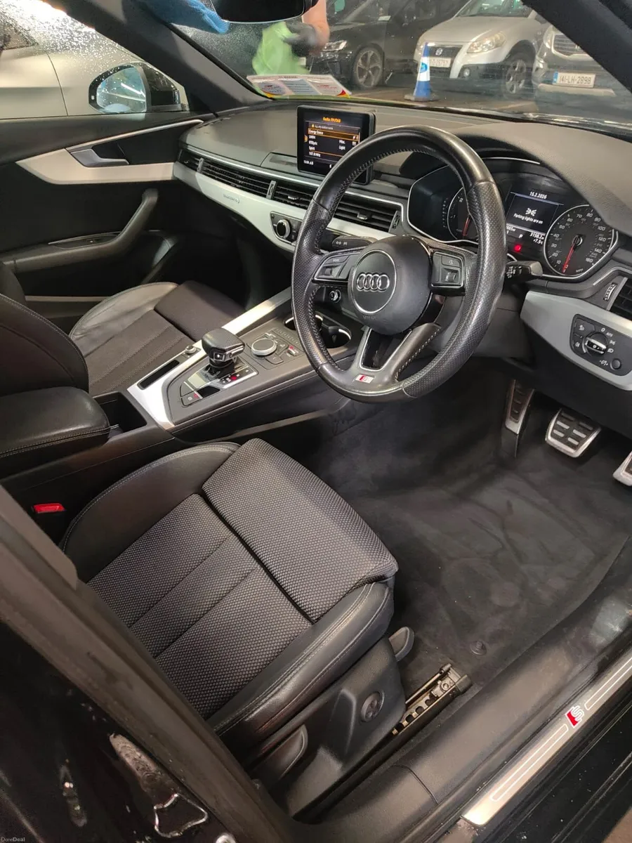 Audi A4 S-LINE 2.0 TDI QUATTRO 190bhp *Top Spec* - Image 3