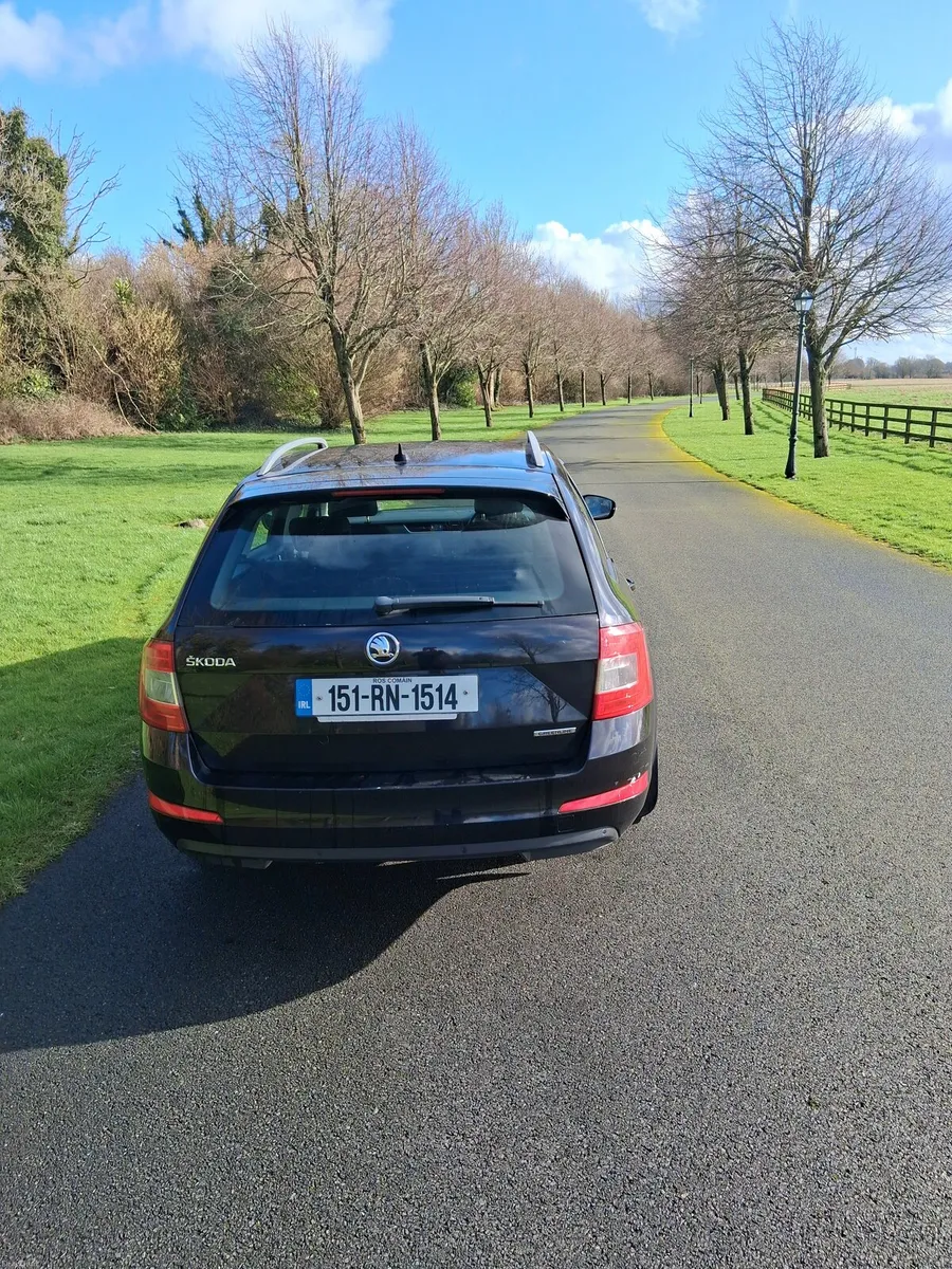 Skoda Octavia 2015 - Image 2