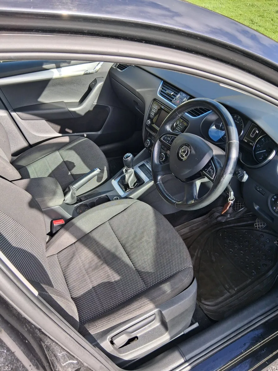 Skoda Octavia 2015 - Image 1