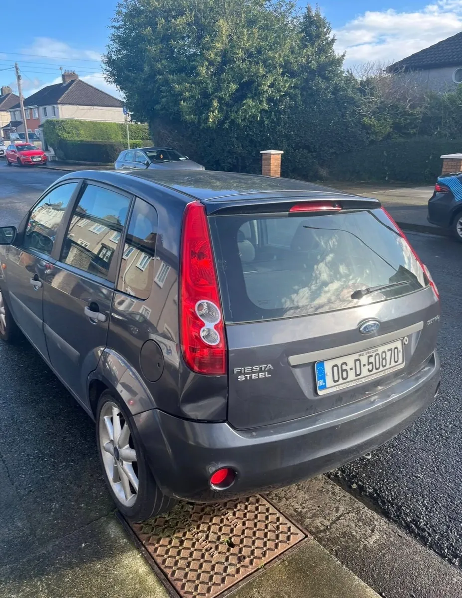 Ford Fiesta 2006 - Image 2