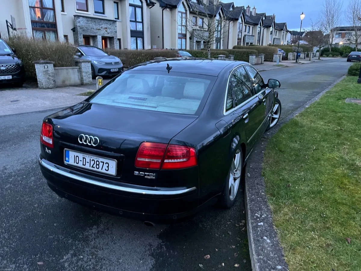 Audi A8 2010 - Image 4