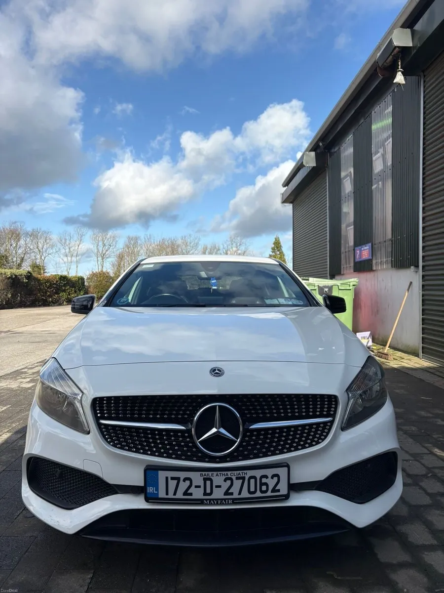 Merecedes A180 AMG AUTOMATIC - Image 4