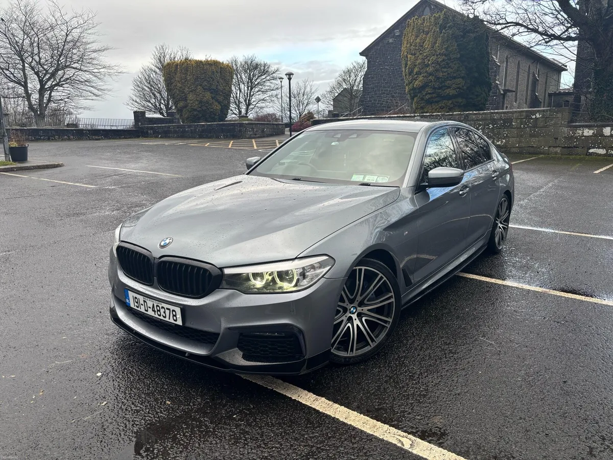 BMW 5-Series 2019 530D - Image 3