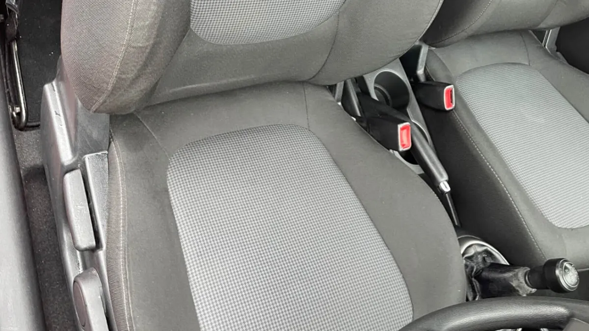 HYUNDAI I12 ONLY 52 THOUSAND MILES - Image 3