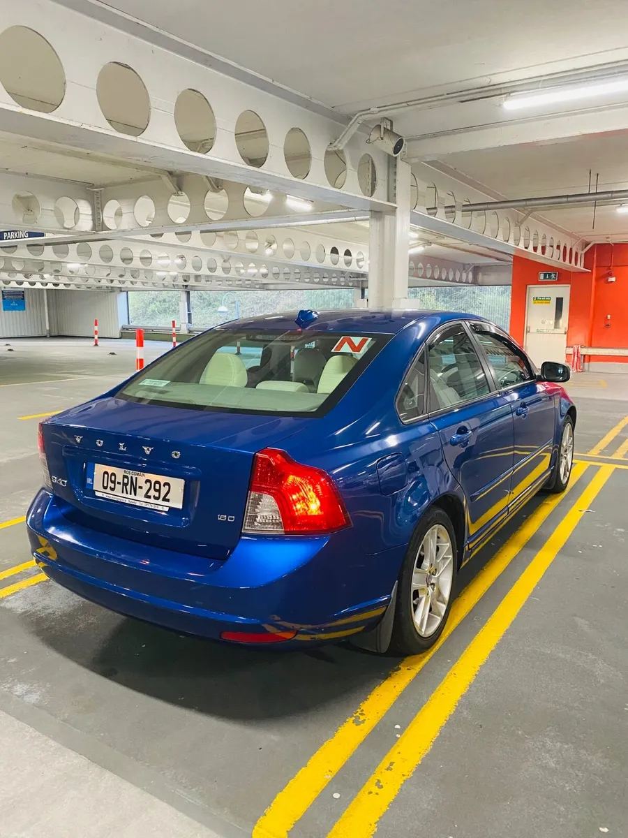 Volvo S40 2009 - Image 2