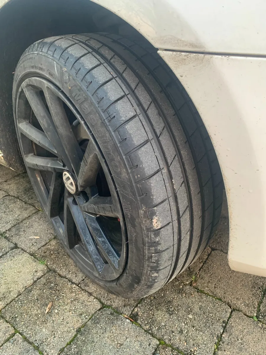 Volkswagen Golf 2011 - Image 4