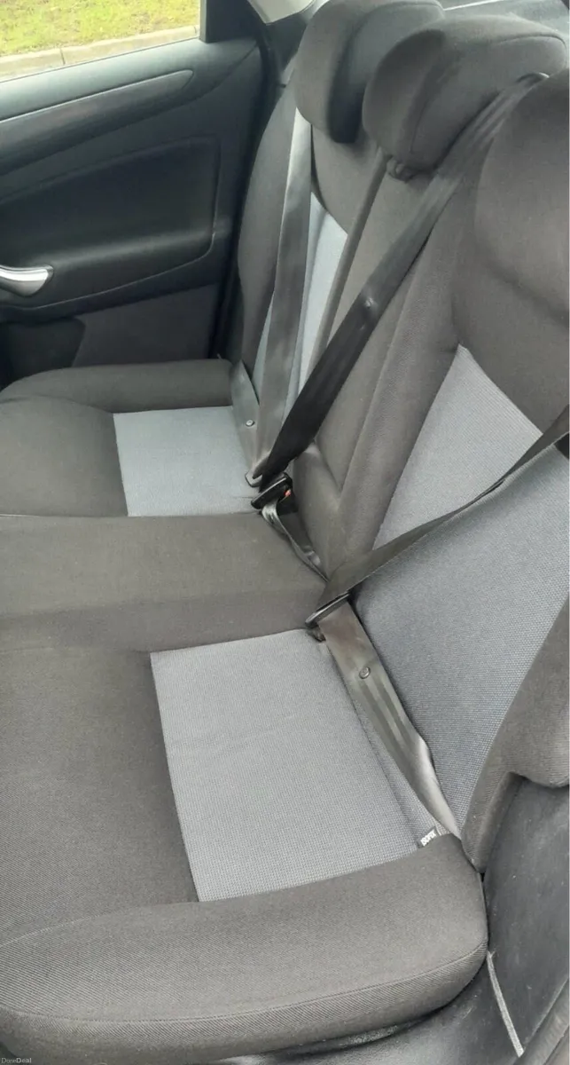 Car - Image 5