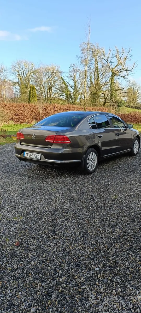Volkwagen Passat 1.6tdi Bluemotion PRICE REDUCED - Image 1
