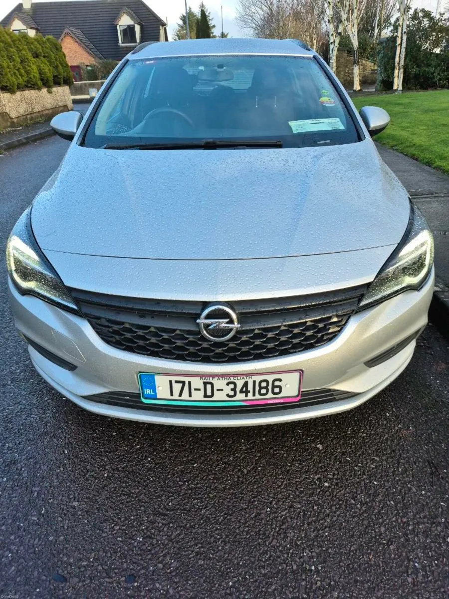 Opel Astra 2017 - Image 1