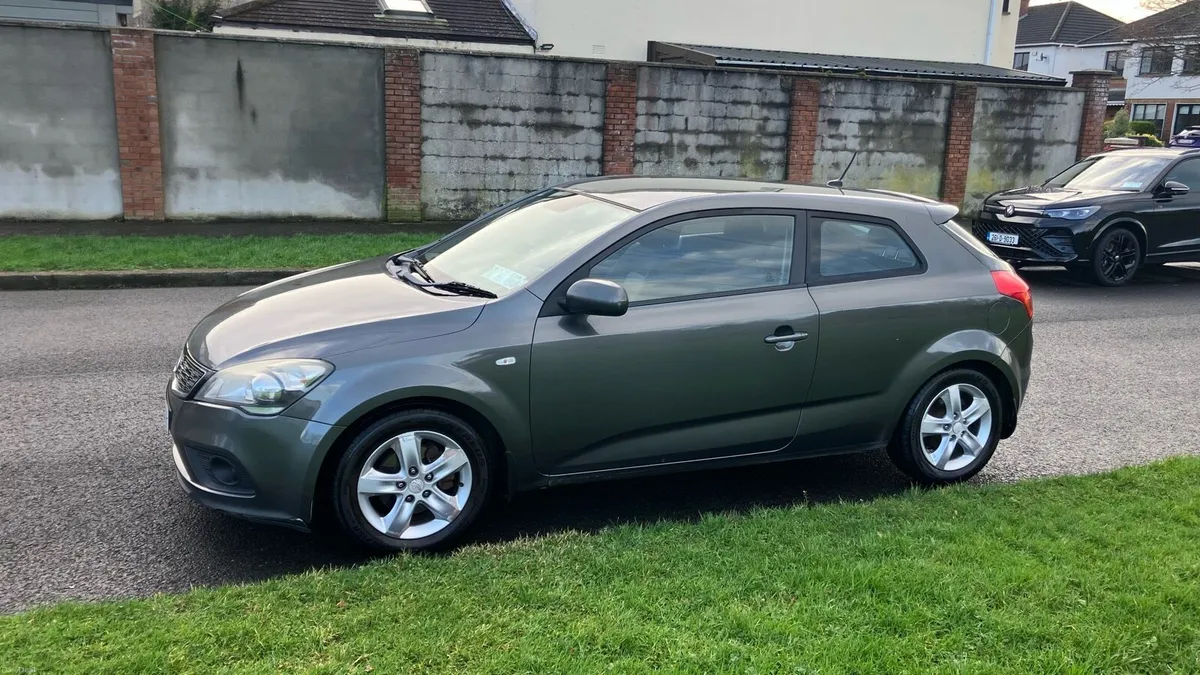 KIA PROCEED 1.6 2 ECODYNAMICS 3DR - Image 1