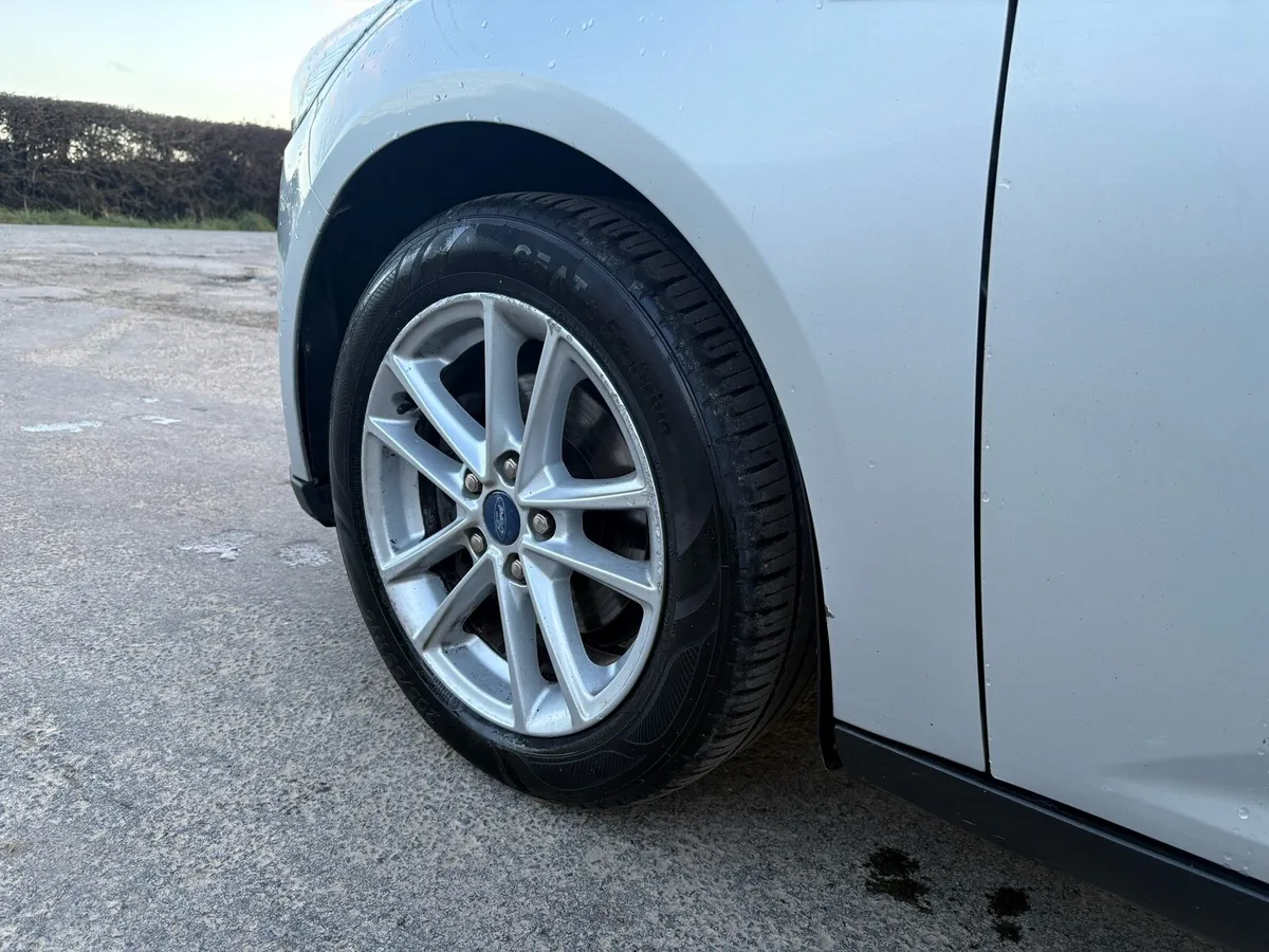 Ford Focus *Low Mileage* - Image 4