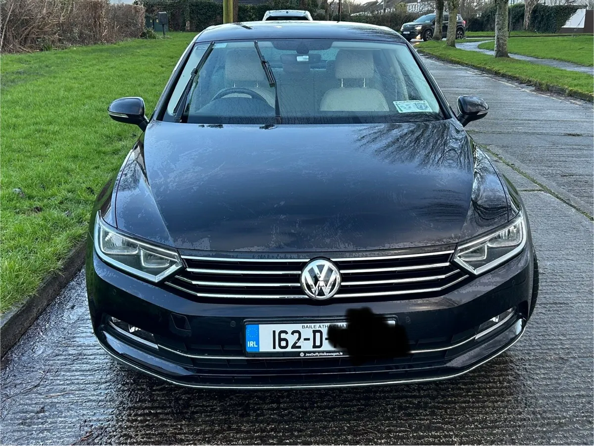 Volkswagen Passat 2016 Low Mileage - Image 2