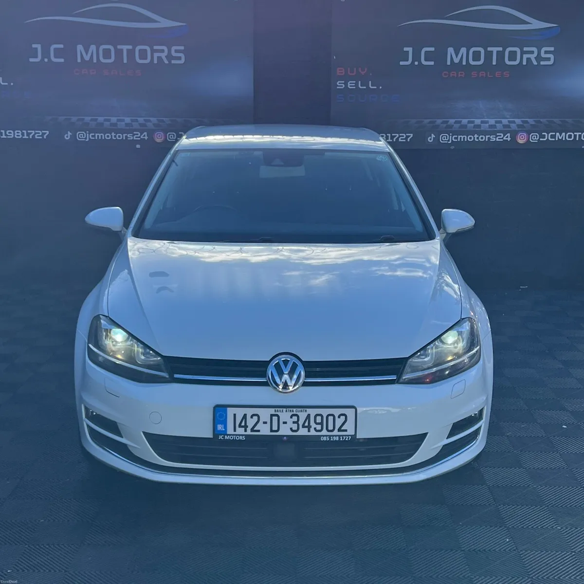 142 VW Golf Highline (Automatic) - Image 2