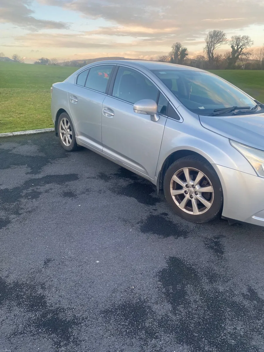 Toyota Avensis 2011 - Image 3