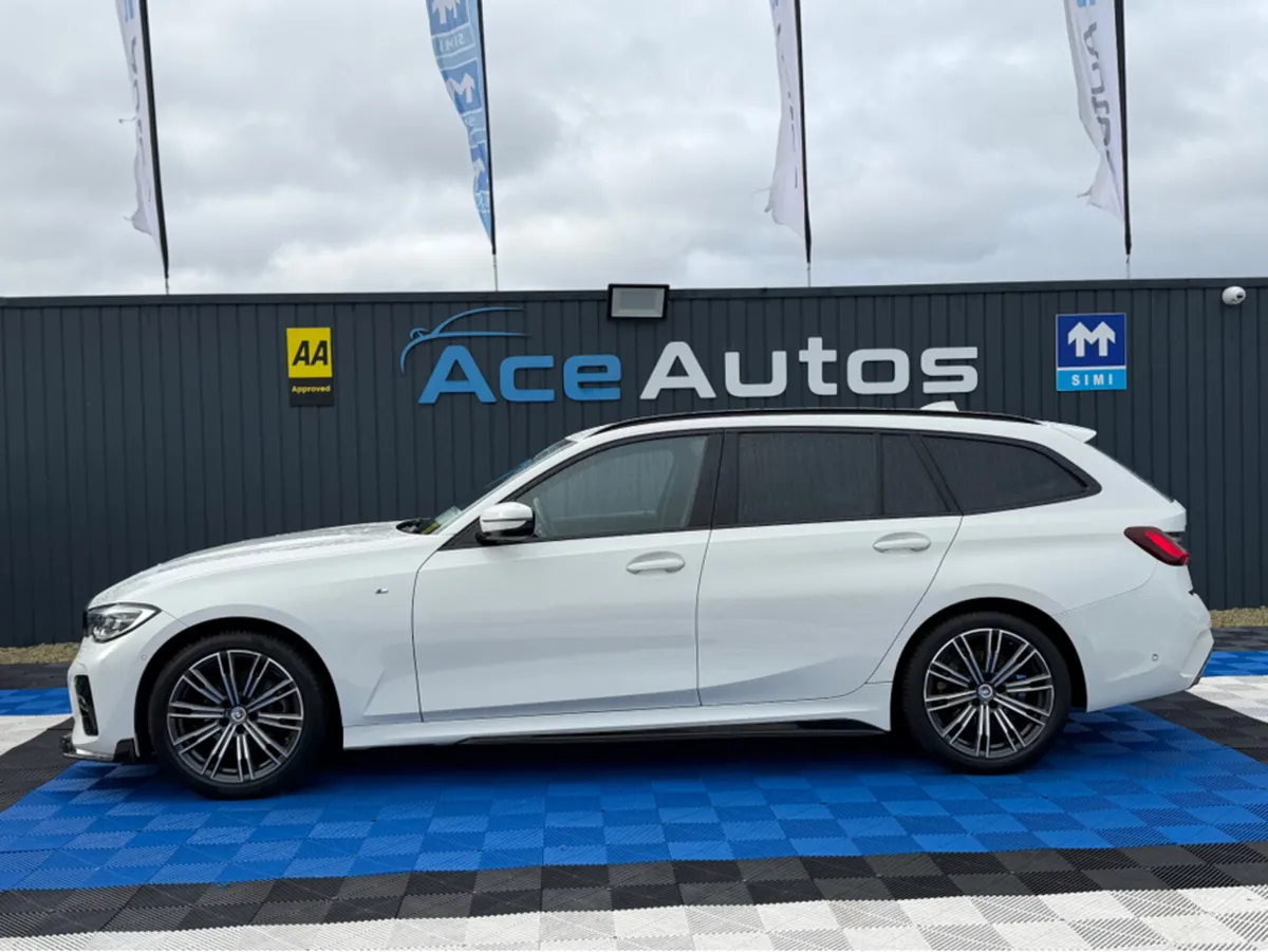 BMW 3-Series M-SPORT - X-DRIVE - 2.0L DIESEL - AUT - Image 3