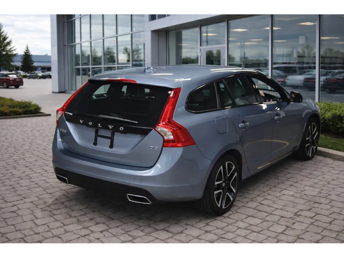 Volvo V60 2.0 D4 DYNAMIC EDITION 190BHP AUTOMATIC - Image 3