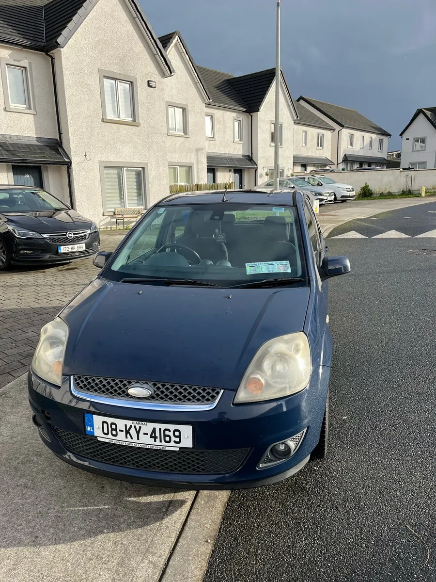 Ford Fiesta Zeetec Steel Blue - Image 1