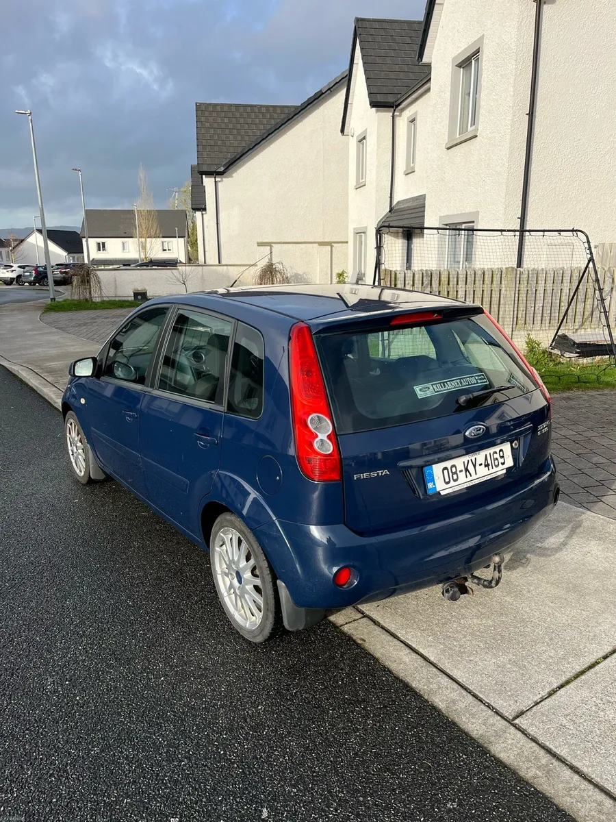 Ford Fiesta Zeetec Steel Blue - Image 3