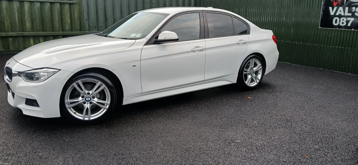 141 BMW 3-Serie  Sport  Auto gearbox - Image 2