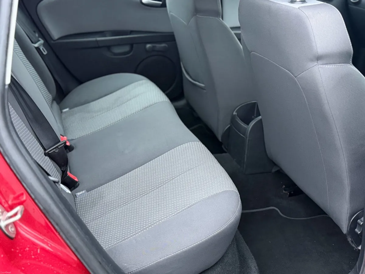 Seat Leon Low Kms - Image 3