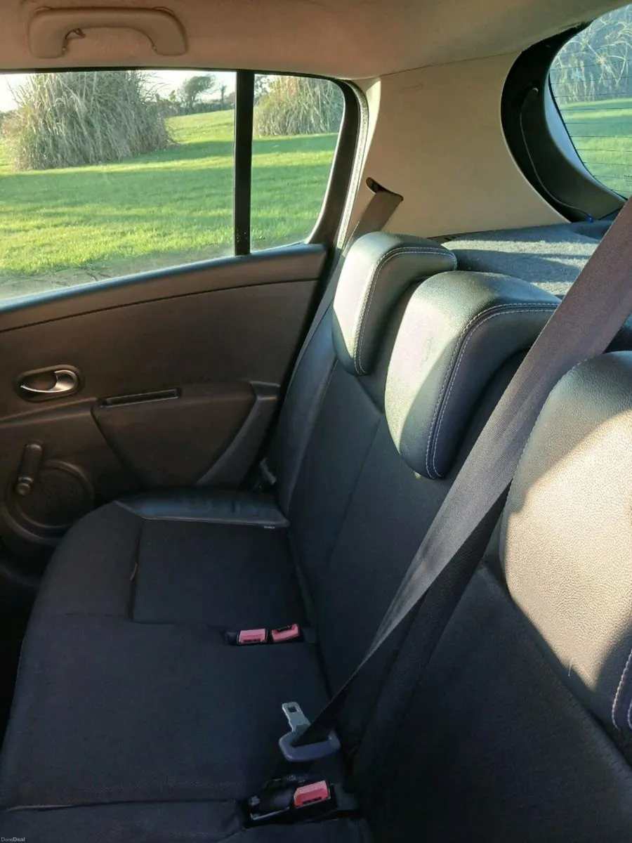 Renault Clio - Image 4