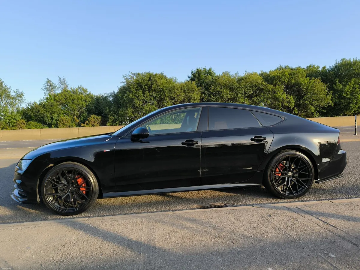 Audi A7 S-line Ultra 2015 3.0V6 Obsidian Black - Image 4