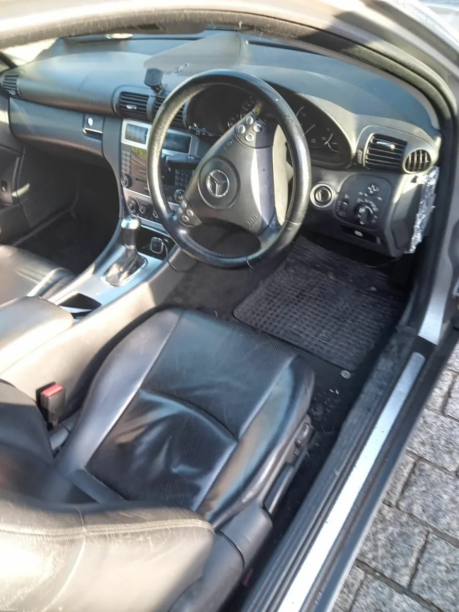 Automatic Mercedes Benz C180 Coupe - Image 2