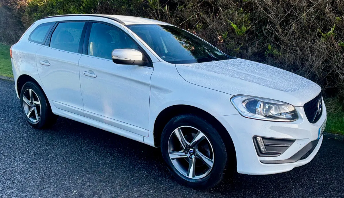 Volvo XC60 2015 R DESIGN IMMACULATE - Image 2