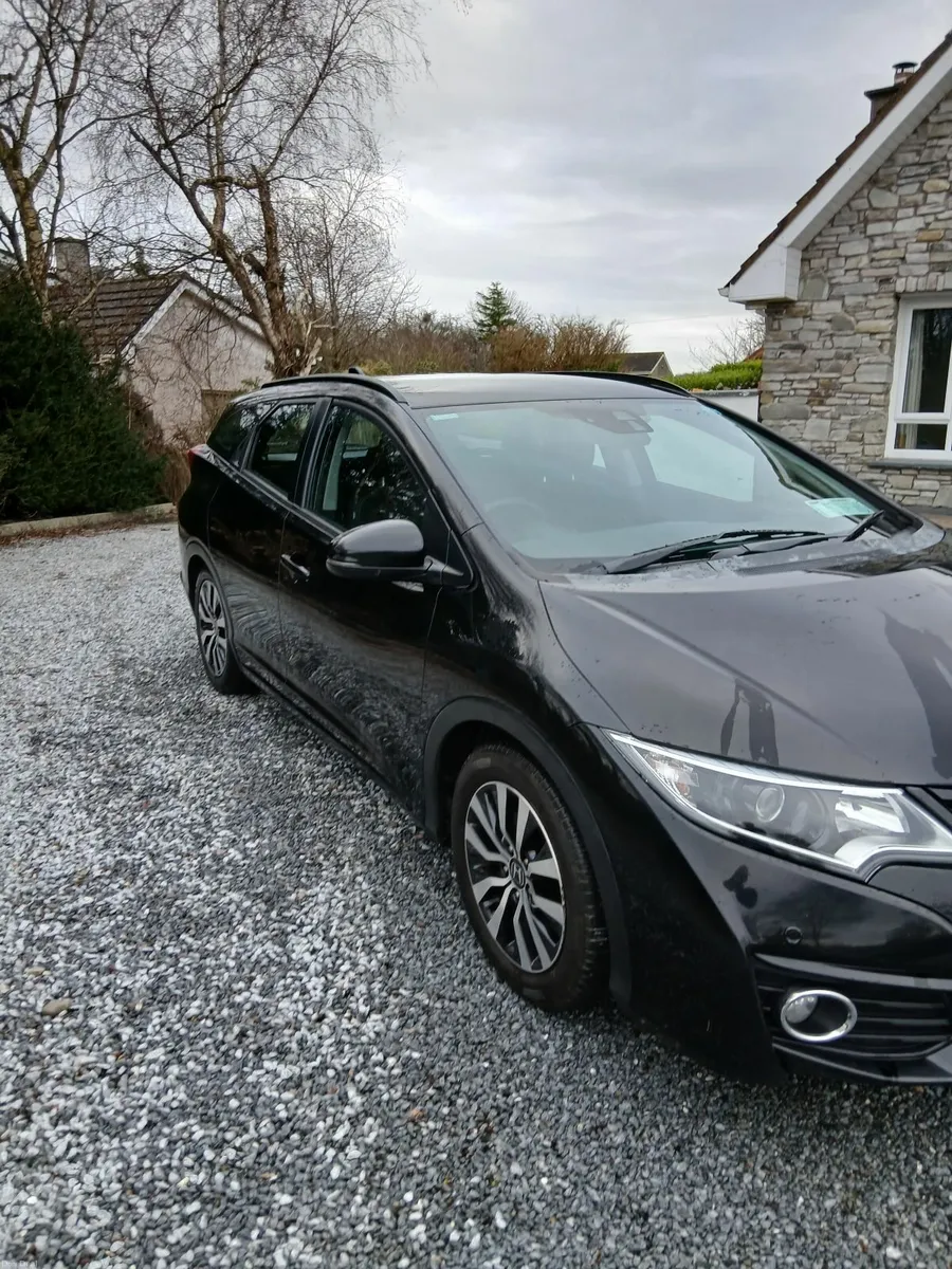 Honda Civic 2017 - Image 4