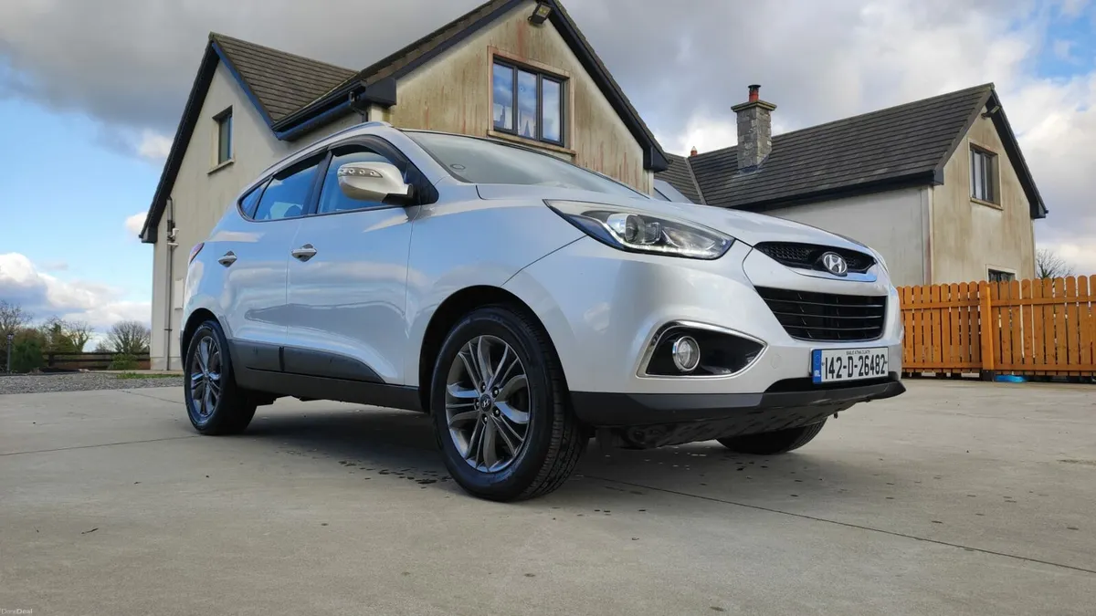142 Hyundai ix35 - Image 2