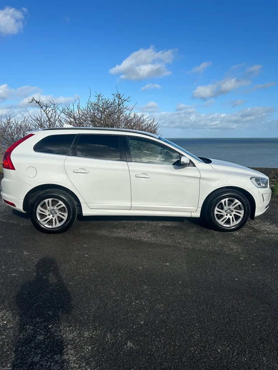 Volvo XC60 2016 - Image 1