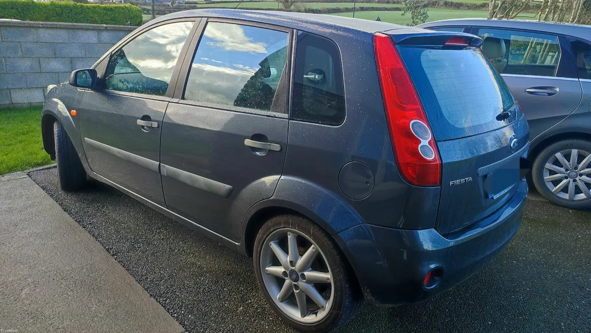 Ford Fiesta 2007 - Image 2