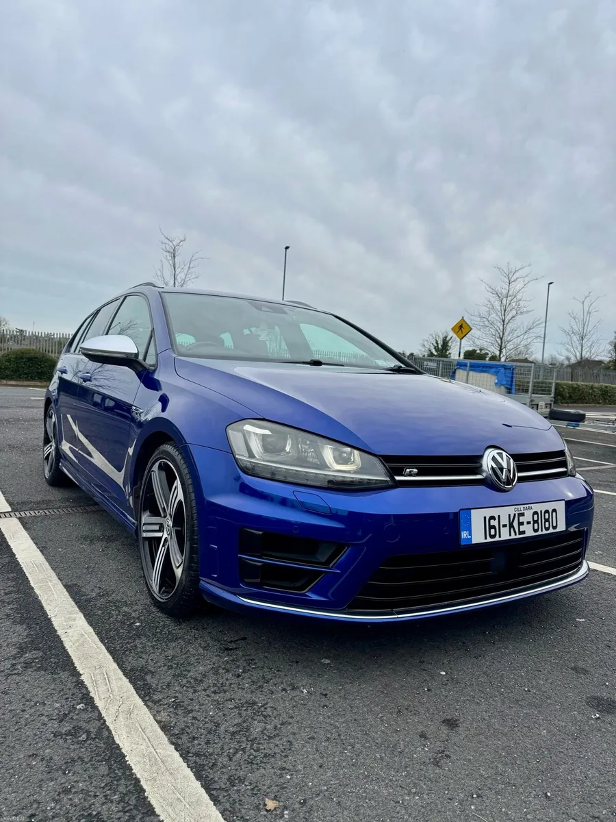 Golf R Variant Lapiz Blue VERY LOW MILAGE - Image 2