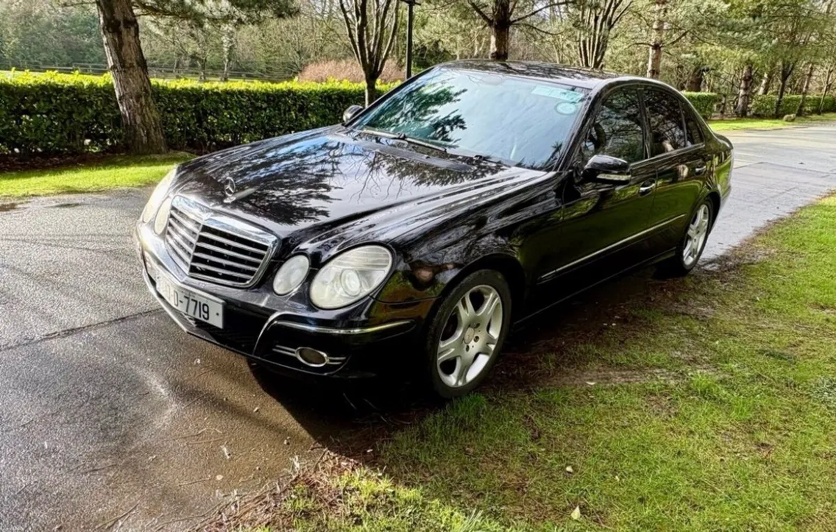 ✅Mercedes TAX 12/26 NCT 07/26✅ - Image 1