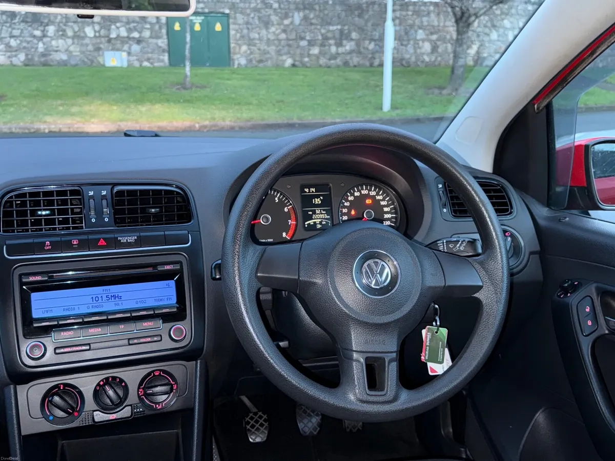 Volkswagen Polo 2011 - Image 4