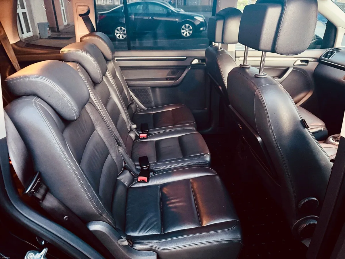 2013 Volkswagen Touran 1.4 petrol automatic - Image 2