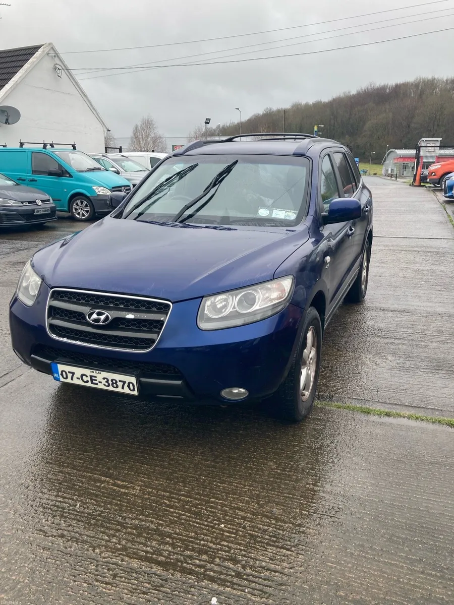 Hyundai Sante Fe - Automatic - Commercial - Image 1