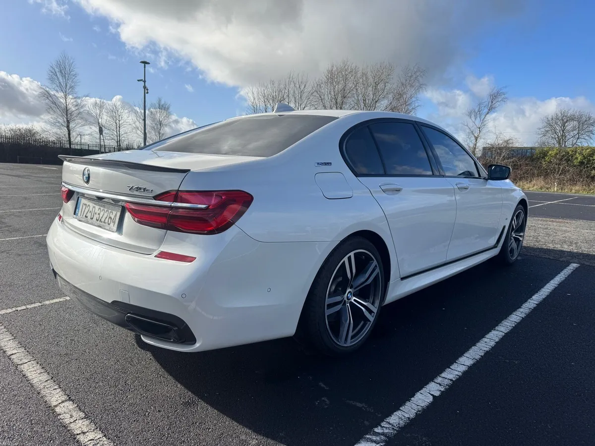 Bmw 7 series - Image 4