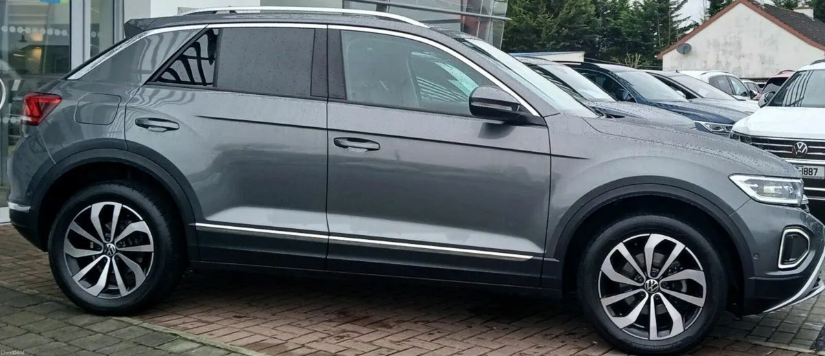 Volkswagen T-Roc Style 2.0 TDI 116HP **REAR VIEW C - Image 2