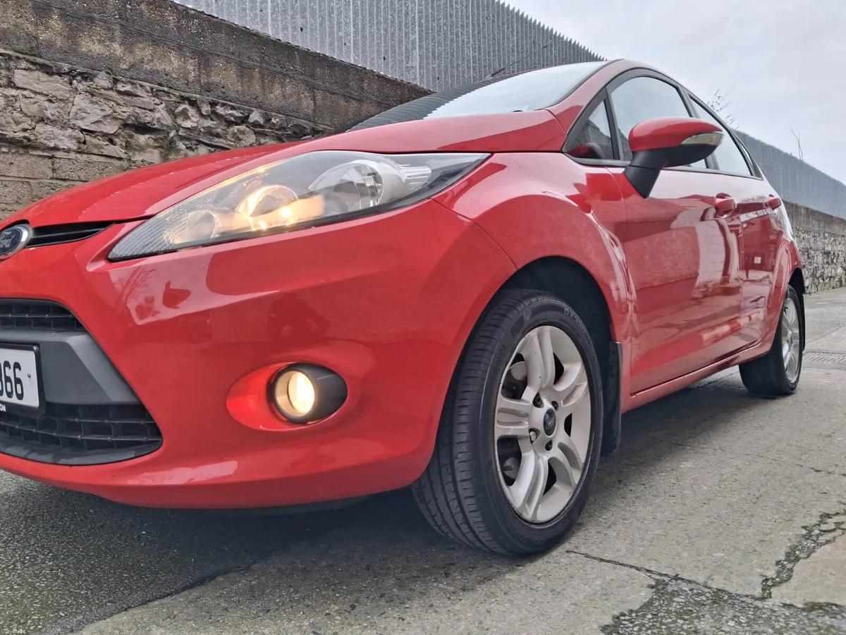 Ford Fiesta 2010 - Image 3