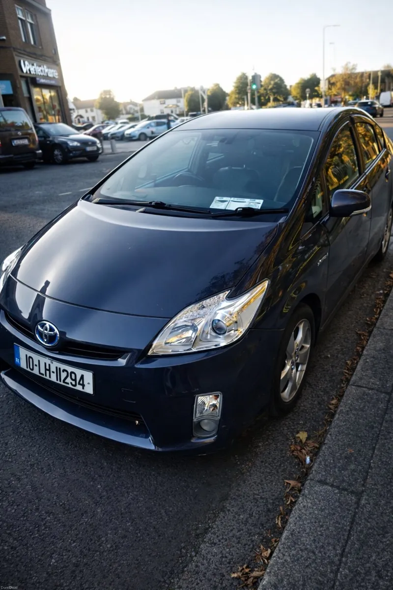 Toyota Prius 2400€ - Image 2