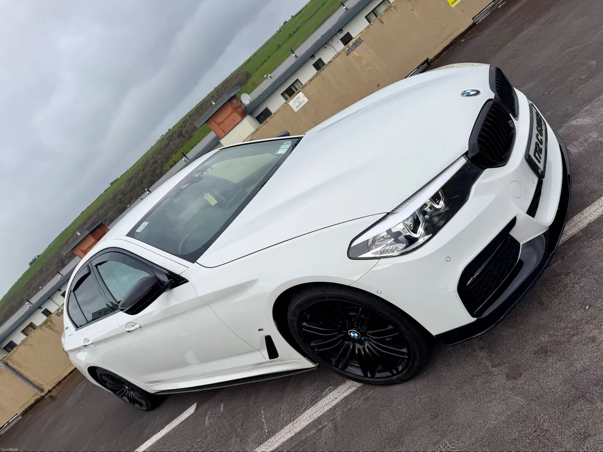 BMW 5-Series 2017 M-Sport 530e - Image 3