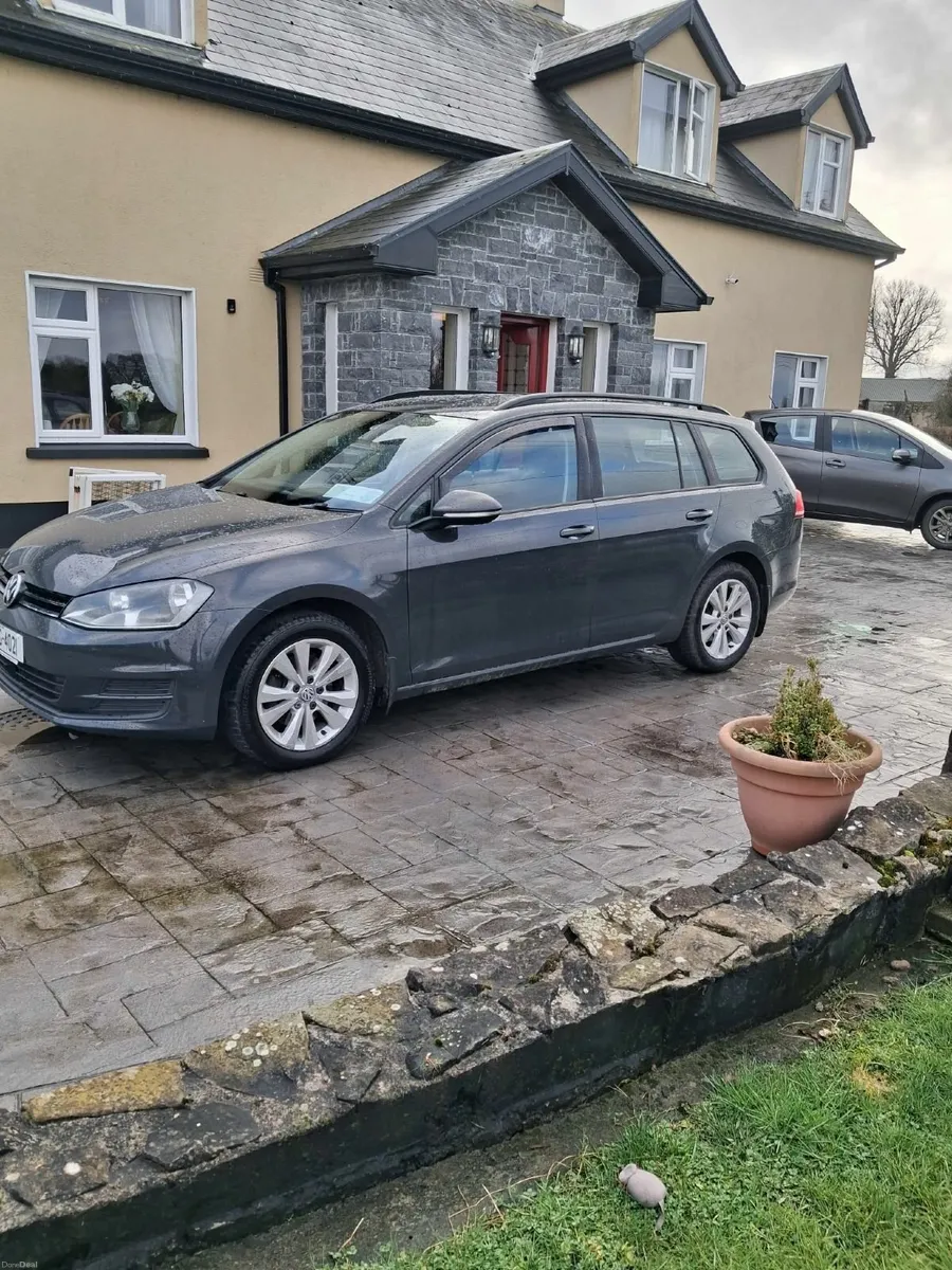 Volkswagen Golf 2015 - Image 1