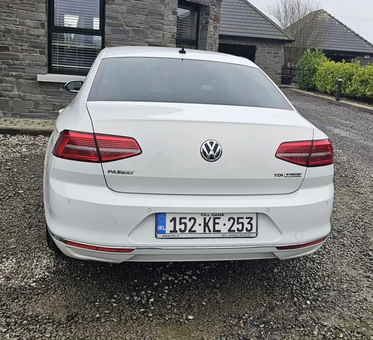 Volkswagen Passat - Image 3