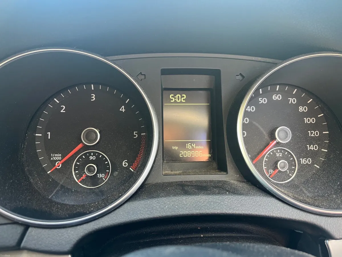 Volkswagen Golf 2010 - Image 3