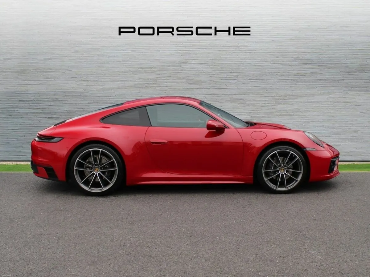 Porsche 911 Carrera - Image 4